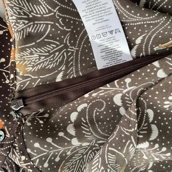 EQUIPMENT Brown Long Sleeve Tie Waist Silk Top Size 12 - Picture 10 of 13